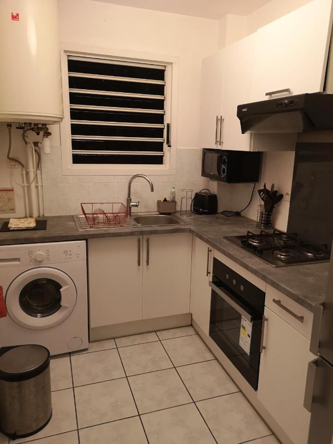 Superbe Appartement A 5Min De La Plage 2Min Du Chu Saint Pierre Ngoại thất bức ảnh