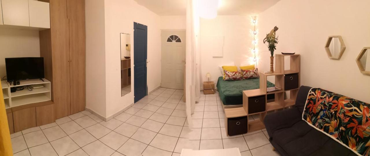 Superbe Appartement A 5Min De La Plage 2Min Du Chu Saint Pierre Ngoại thất bức ảnh